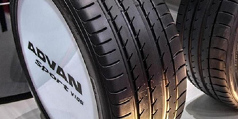 Yokohama_Advan_V105_ZPS_RunFlat_2