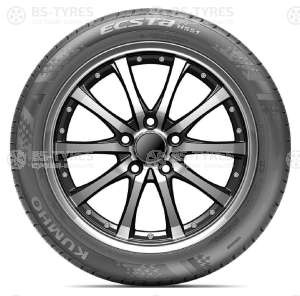 Kumho Ecsta HS51 215/55 R18 95H
