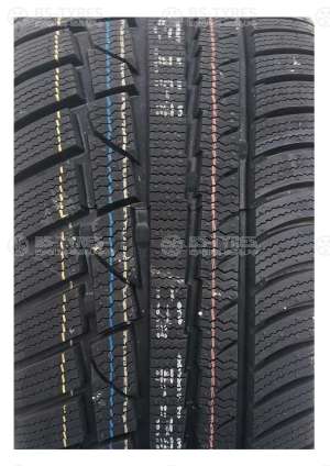 LingLong Green-Max Winter UHP 215/45 R17 91V