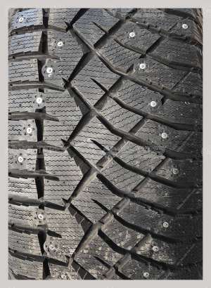 Nitto Therma Spike 235/55 R18 104T